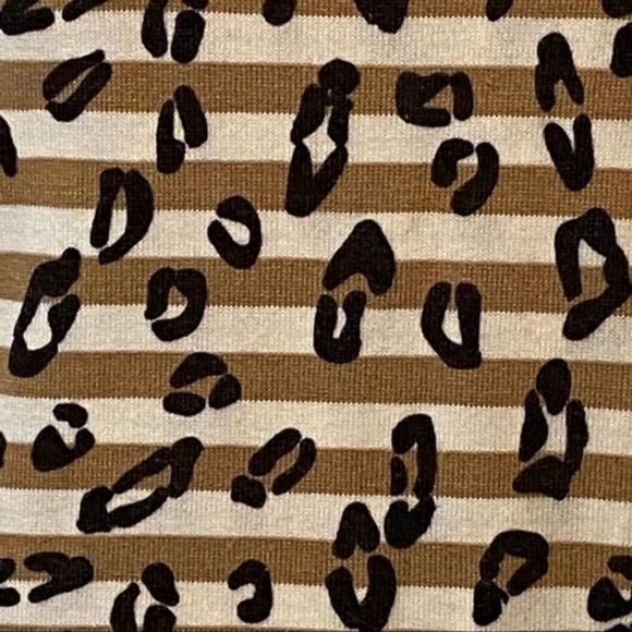 Banana Republic Sweater Womens Medium Tan Ivory Animal Print Stripe Fun Casual - Picture 5 of 6